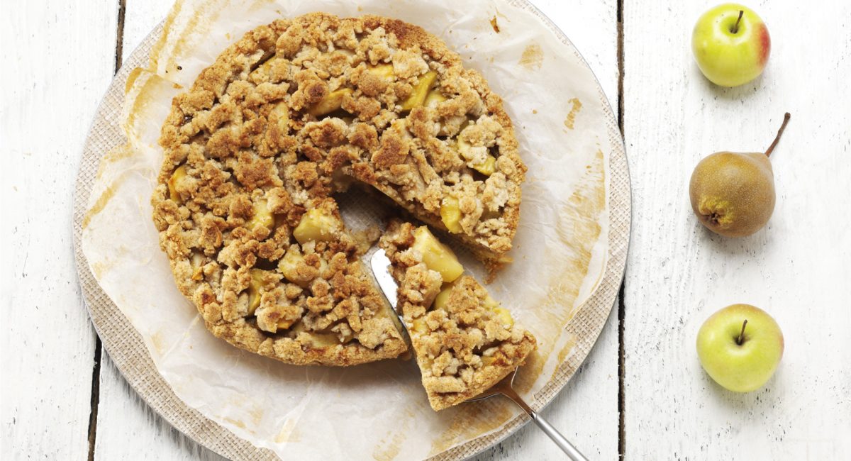 Crumble integral com puré de maçã e ameixa